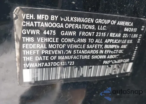 2013 Volkswagen Passat 2.5L S z USA, uszkodzony, nr VIN 1VWAH7A37DC132723
